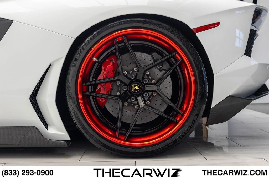 2017 Lamborghini Aventador Base - Photo 19