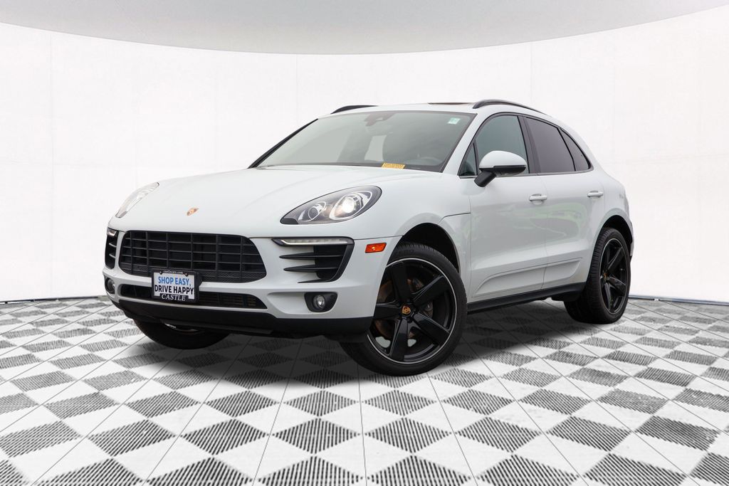 2018 Porsche Macan Base 2