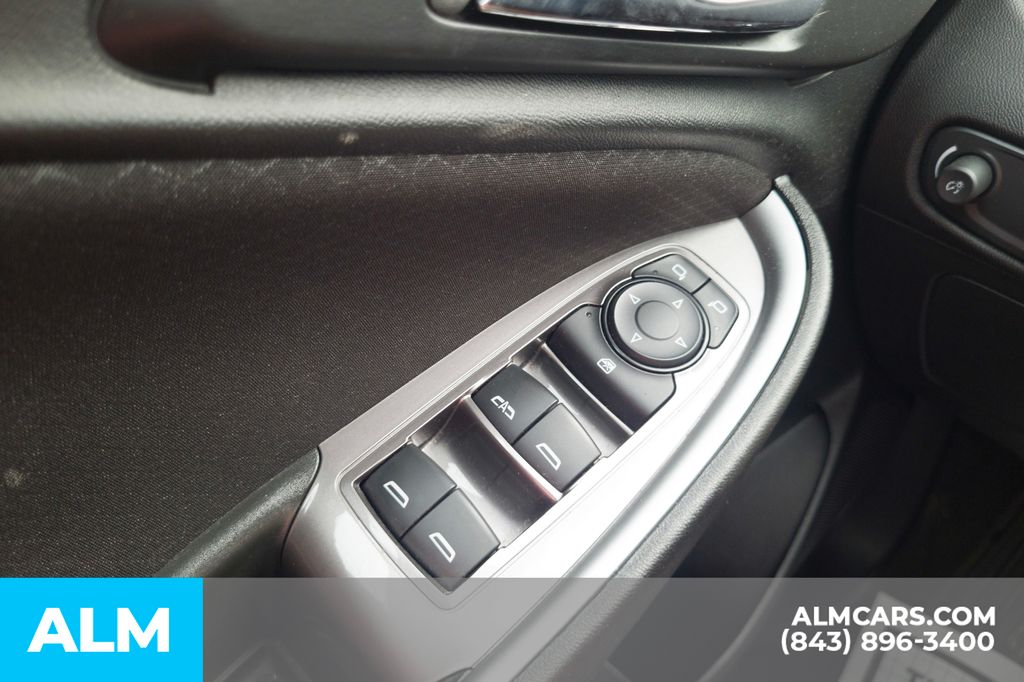 Used 2024 Gray Chevrolet LT image 35
