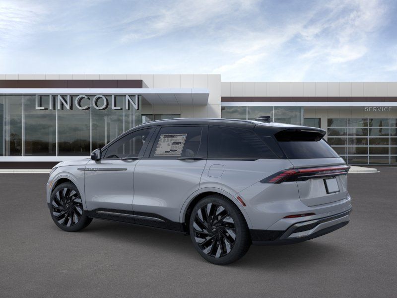 Thumbnail: 2026 Lincoln Nautilus - 4