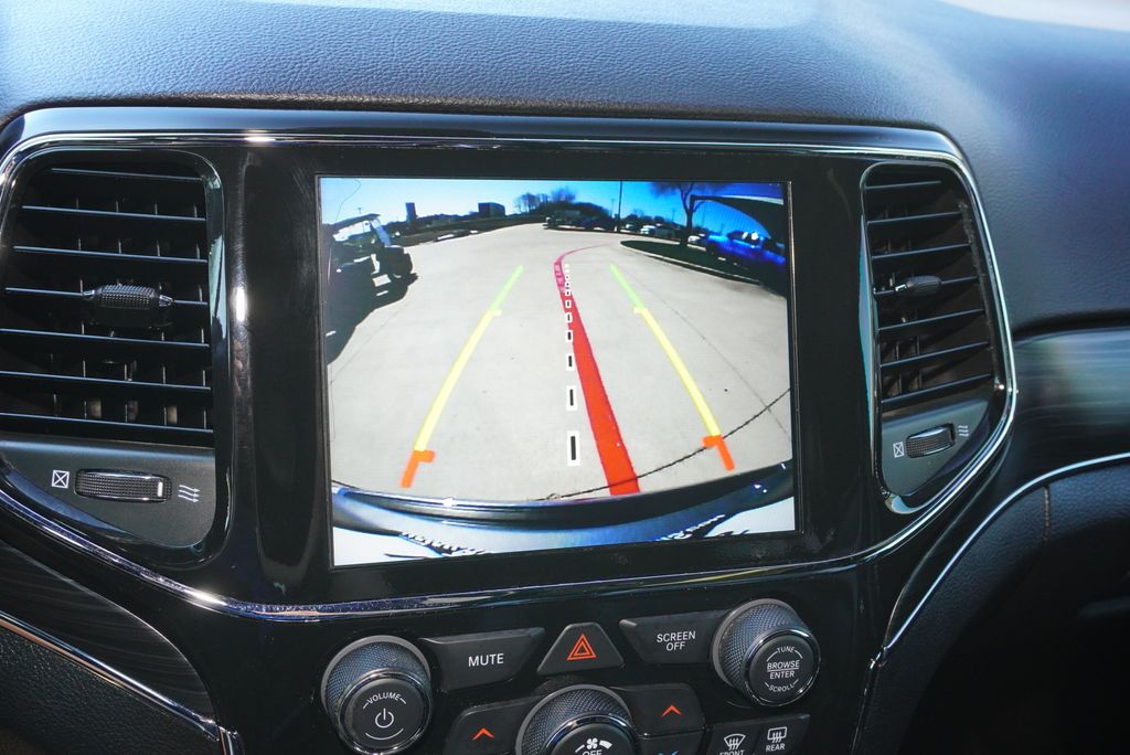 Used Car 2021 Jeep Grand Cherokee  Limited For Sale Under $20,000 In Weatherford, Texas