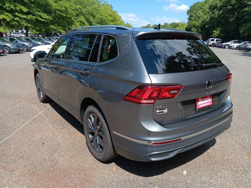 2024 Volkswagen Tiguan 2.0T SE 3