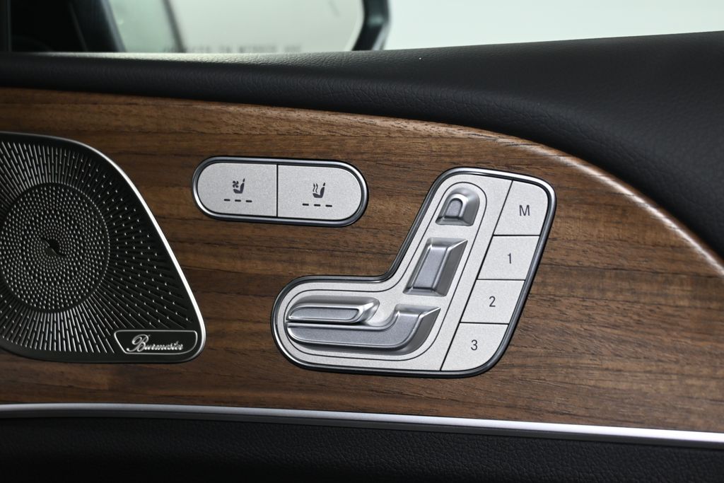 Thumbnail: 2026 Mercedes-Benz GLS - 22