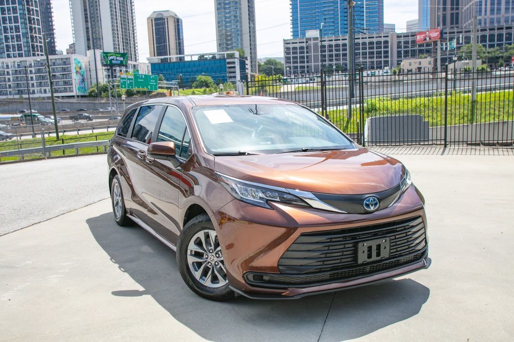 Sunset Bronze 2022 Toyota Sienna Minivan All-Wheel Drive Continuously Variable Transmission