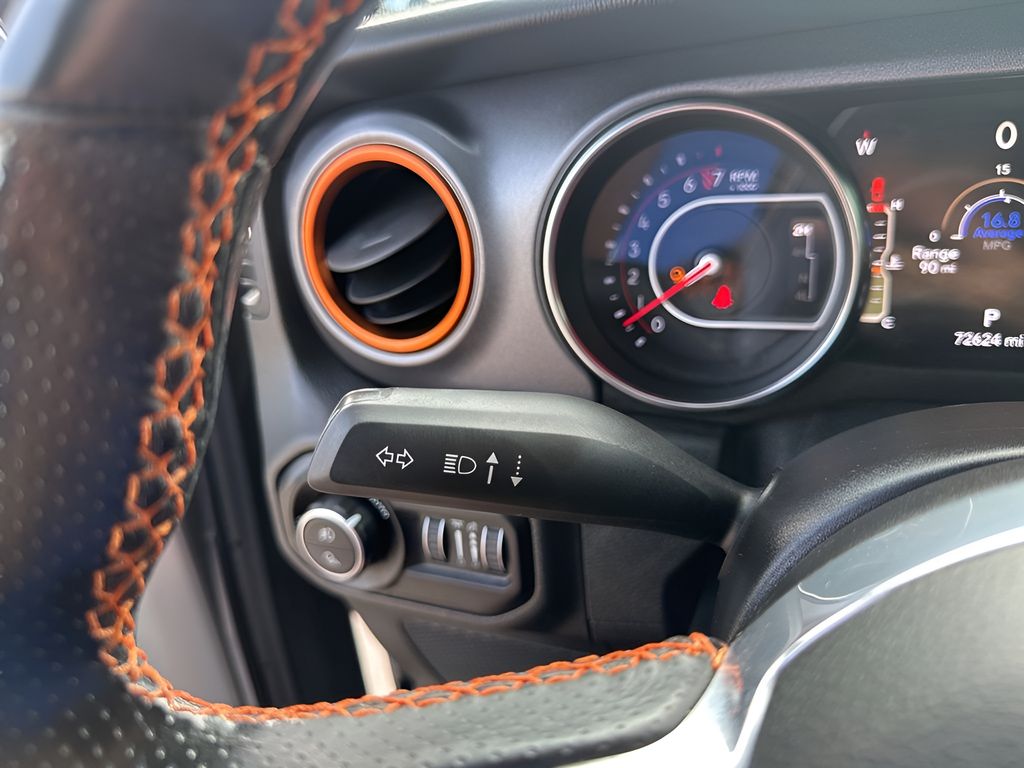 Used Car 2021 Jeep Gladiator  Mojave For Sale Under $35,000 In Austin, Texas