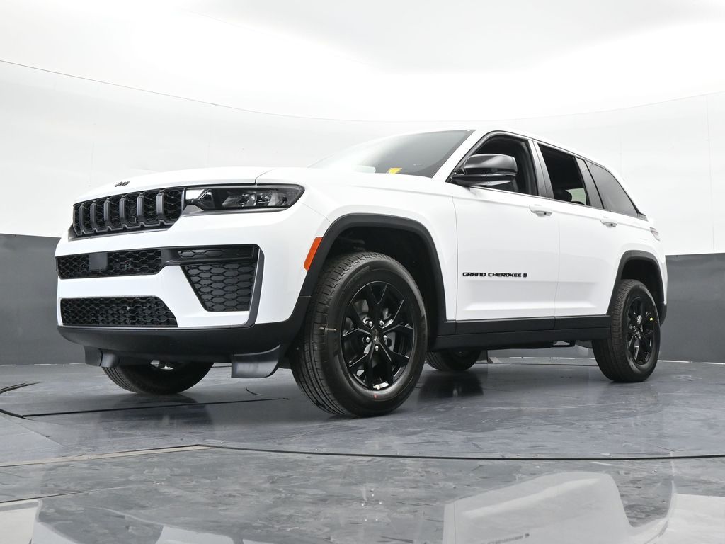 New 2026 Bright White Clearcoat Jeep Laredo image 51