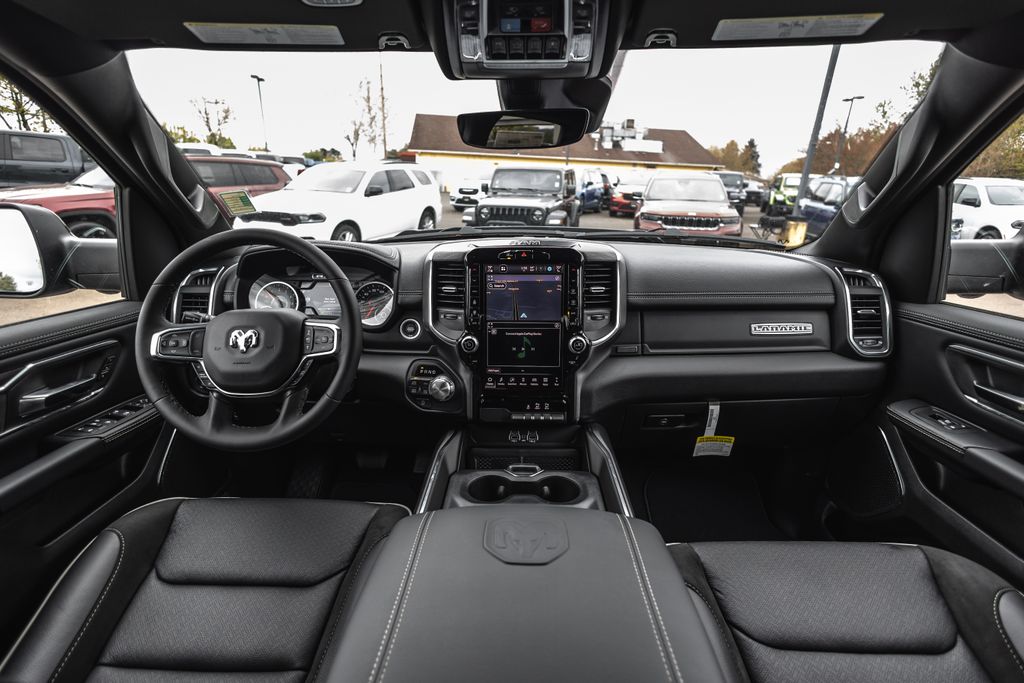 2026 Ram 1500 Laramie thumbnail 29