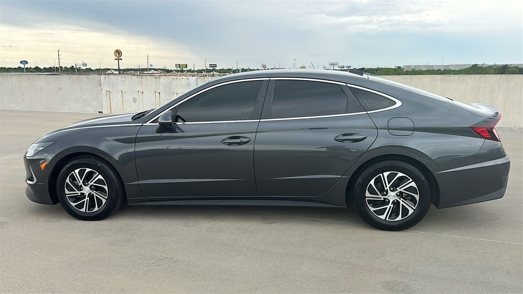 2023 Hyundai Sonata Hybrid Blue - 8