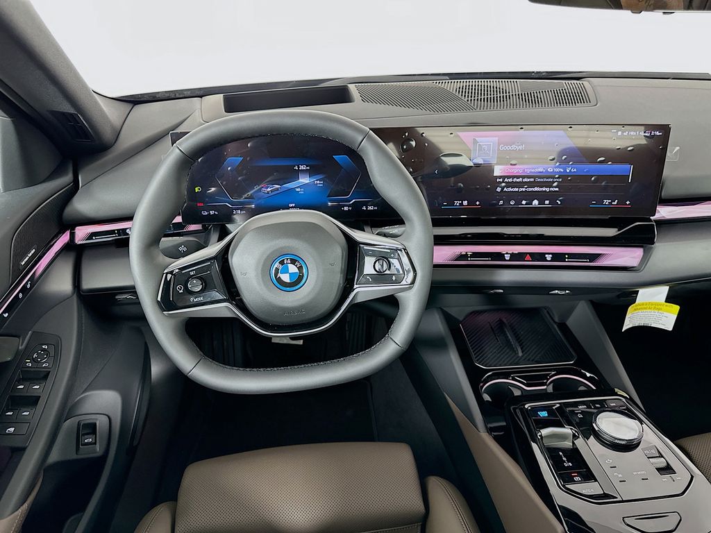 2025 BMW i5 eDrive40 19
