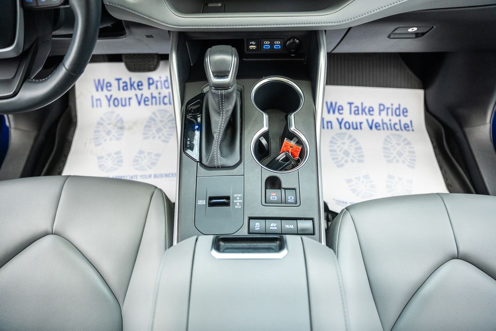 ToyotaHighlander Hybrid29
