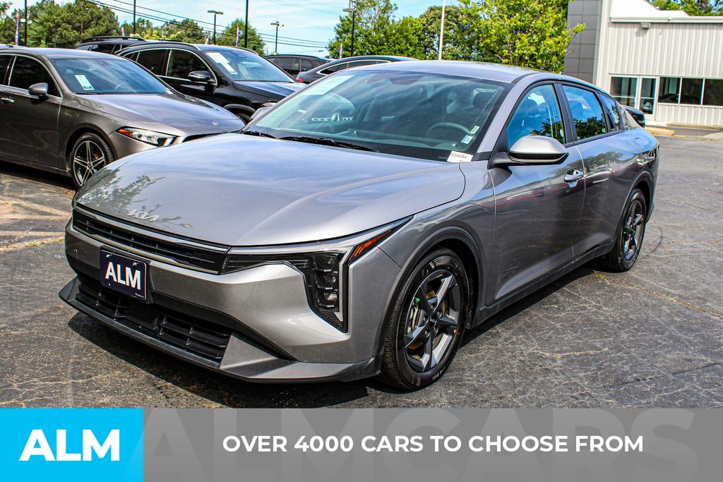 Used 2025 Gray Kia LXS image 3
