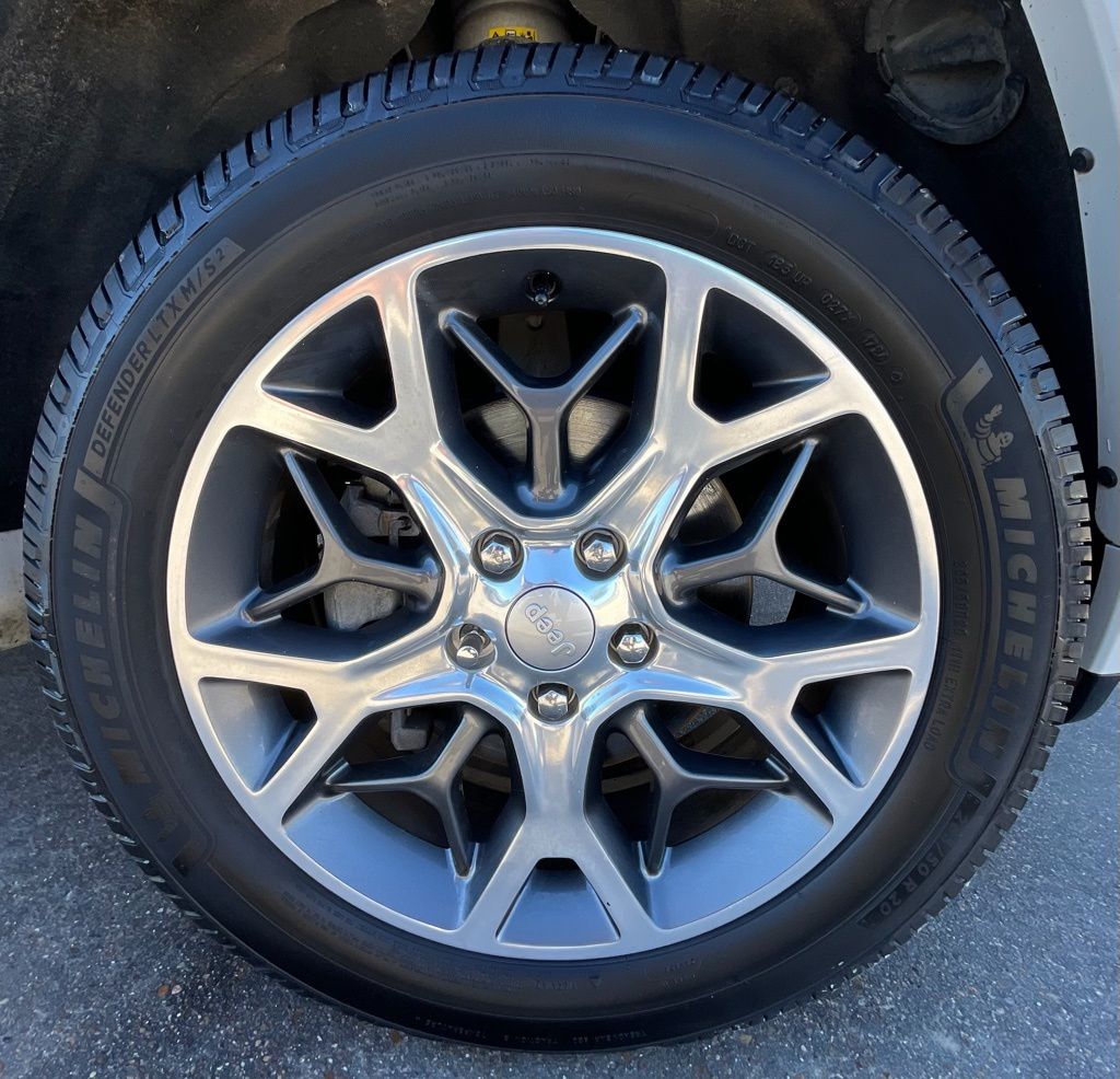 2019 Jeep Grand Cherokee Overland White at Martin Chrysler Dodge Jeep Ram