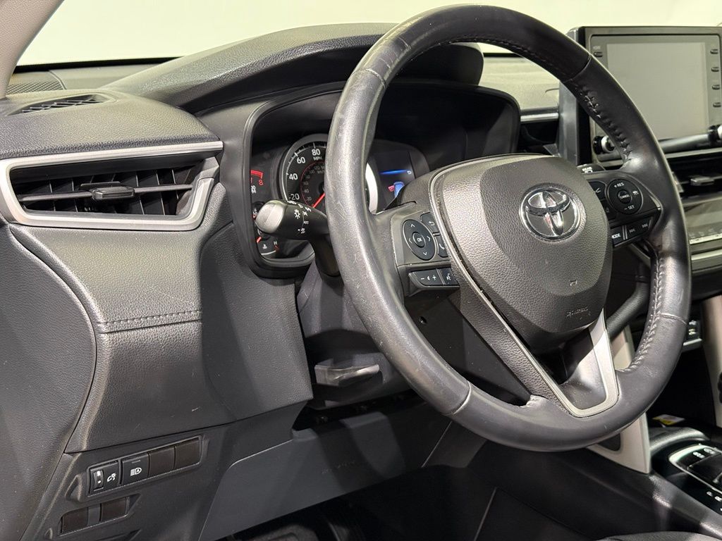 Thumbnail: 2022 Toyota Corolla Cross - 17