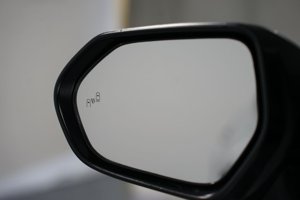 Thumbnail: 2025 Toyota Camry - 26