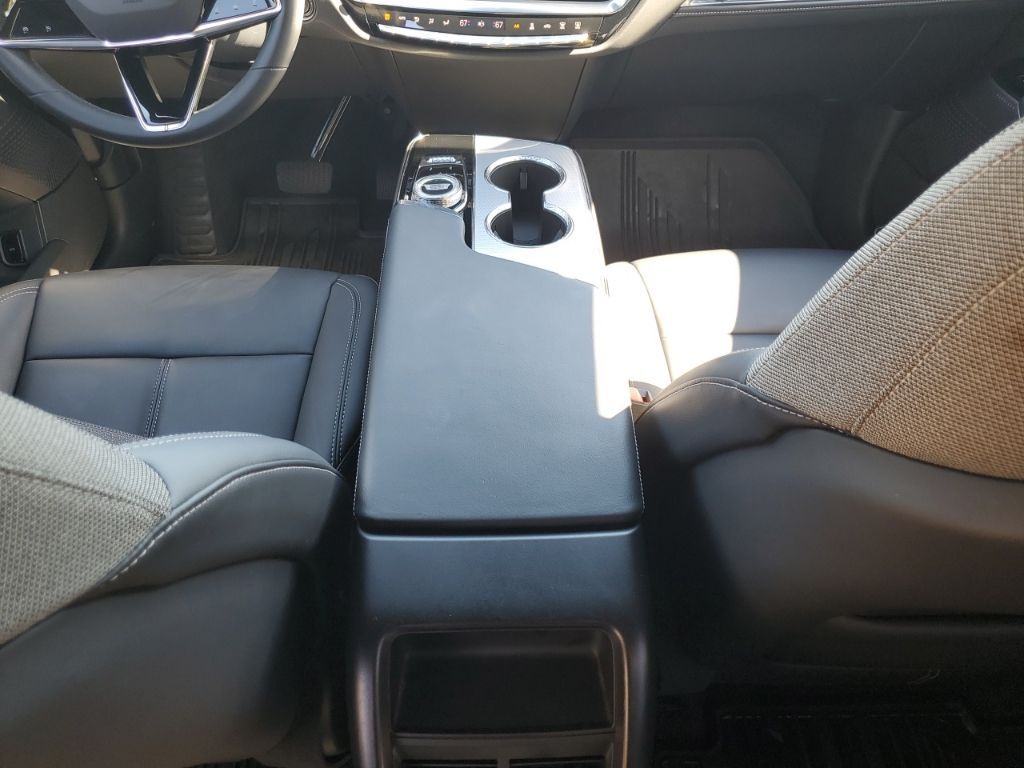 Used Car 2024 Cadillac Lyriq  Tech For Sale Under $35,000 In Austin, Texas