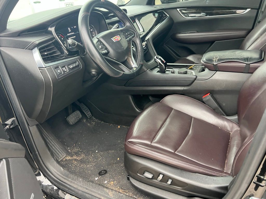 2022 Cadillac XT6 Premium Luxury Black at AutoSavvy Houston Northwest