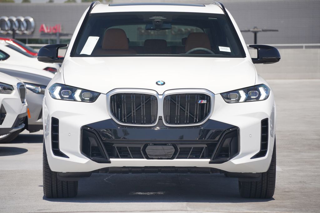 2025 BMW X5 M60i 2