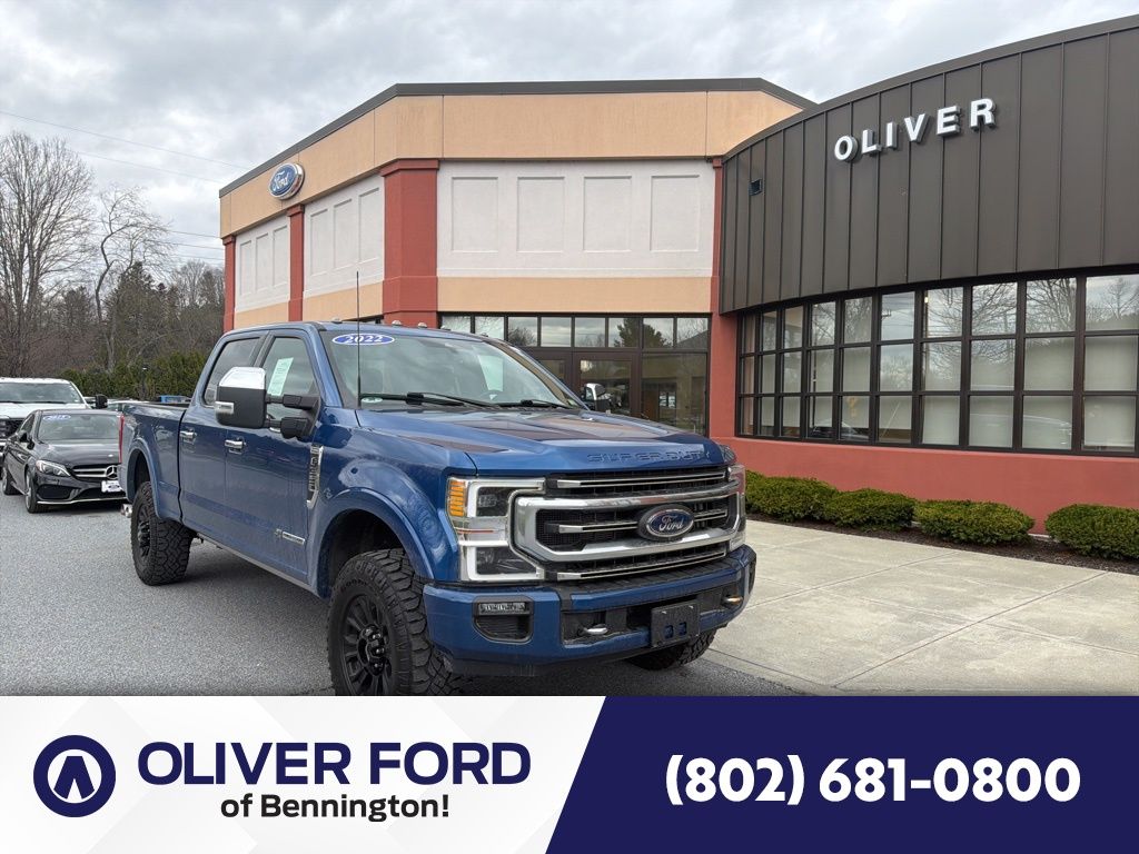 Blue Metallic 2022 Ford F-350 Super Duty Platinum Crew Cab 4WD Pickup Truck Four-Wheel Drive Automatic