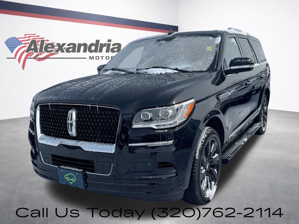 Infinite Black Metallic Clearcoat 2022 Lincoln Navigator Reserve 4WD SUV / Crossover Four-Wheel Drive Automatic