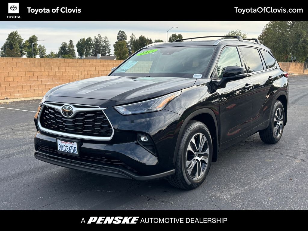 Thumbnail: 2022 Toyota Highlander - 1