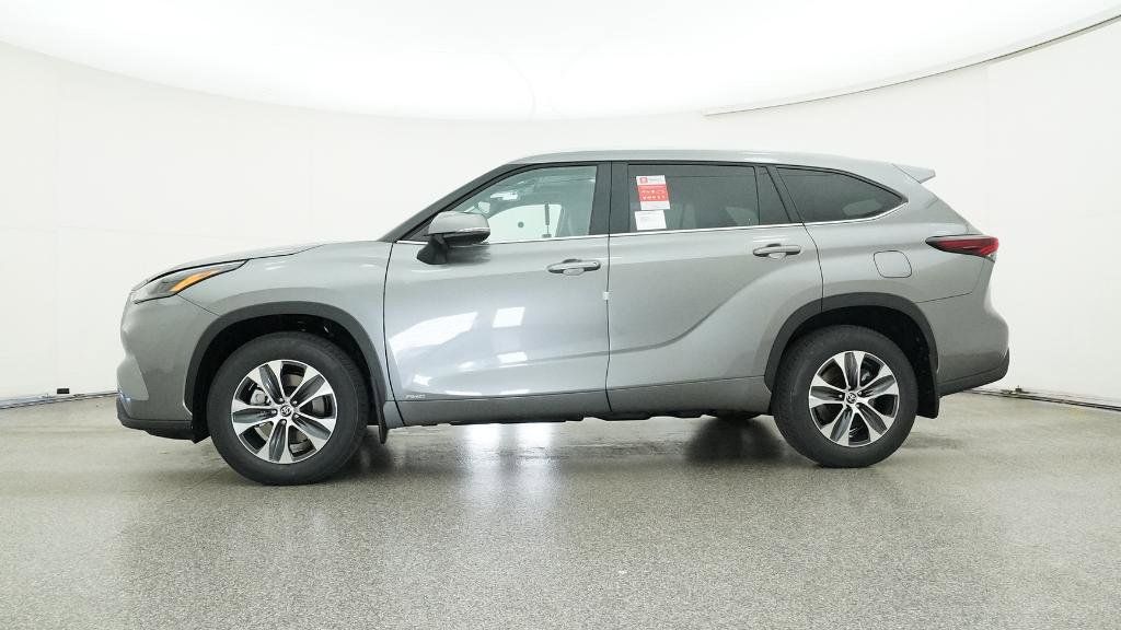 Thumbnail: 2026 Toyota Highlander - 9