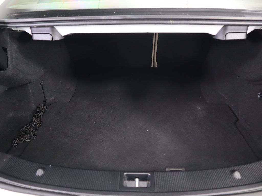 Thumbnail: 2014 Mercedes-Benz E-Class - 27