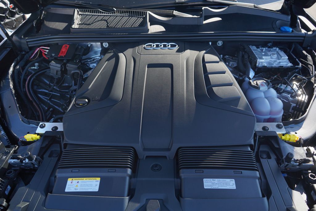 Thumbnail: 2026 Audi Q7 - 12