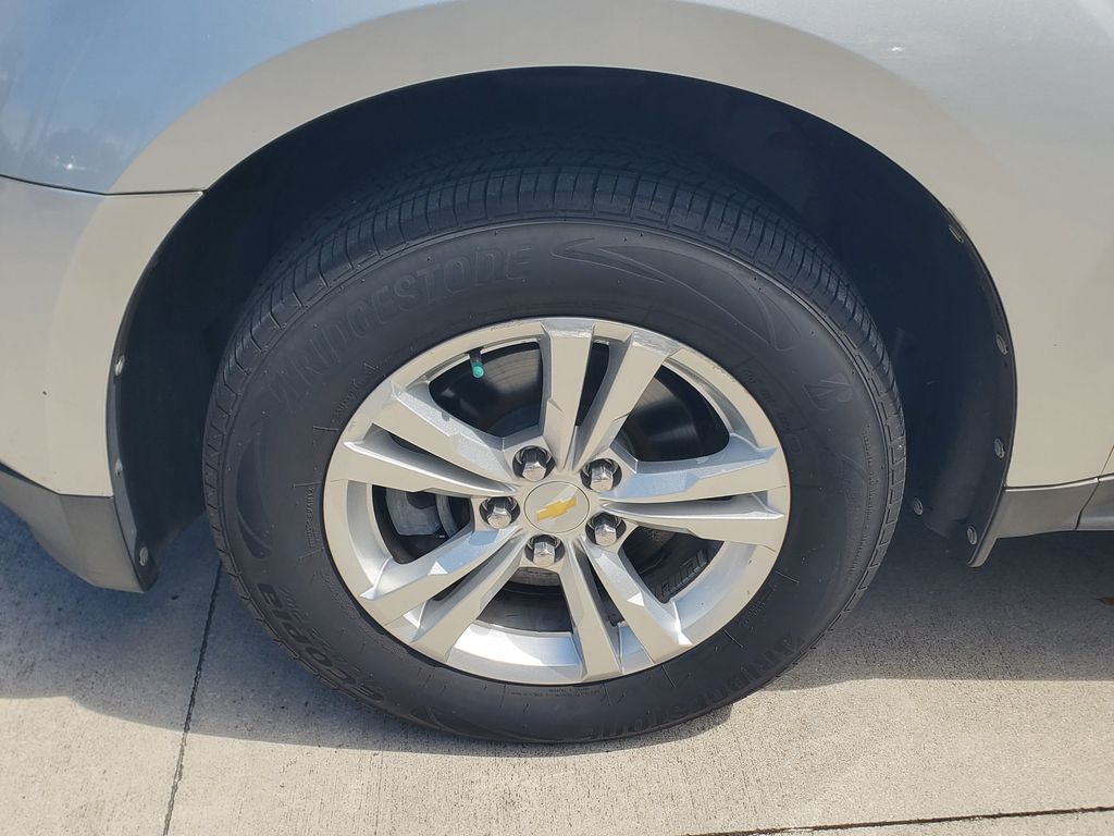 2011 Chevrolet Equinox - $4,888