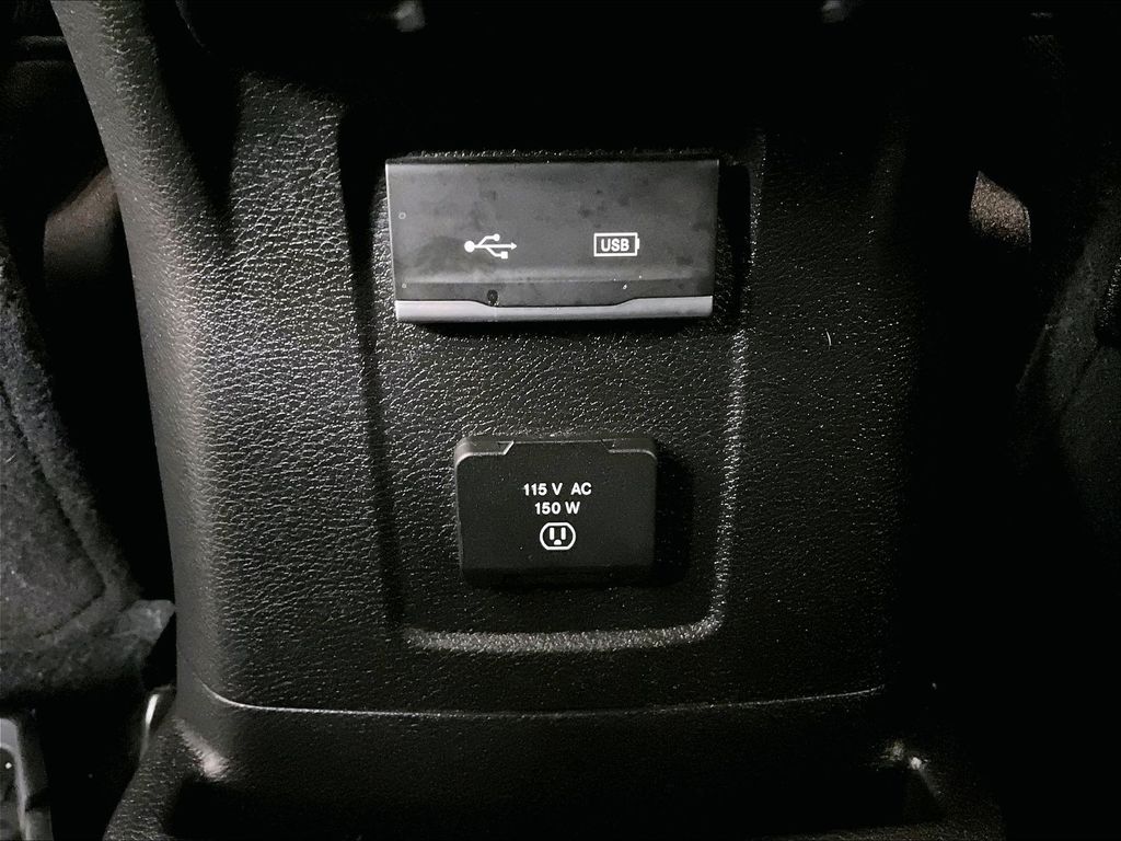 2020 Jeep Wrangler — photo 28