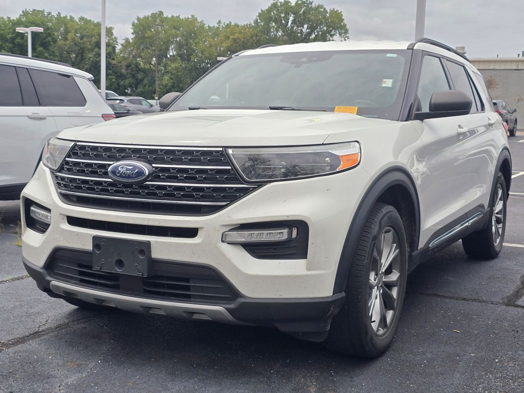 Used 2020 White Ford XLT image 3