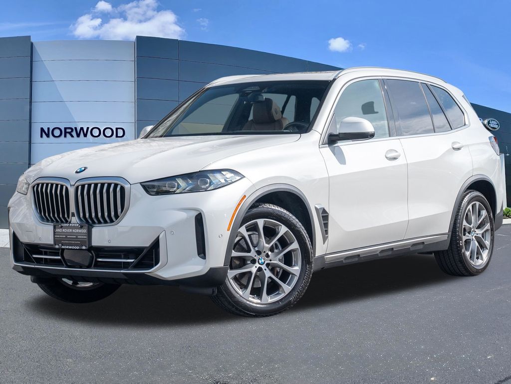 Mineral White Metallic 2026 BMW X5 SUV / Crossover All-Wheel Drive 8-Speed Automatic