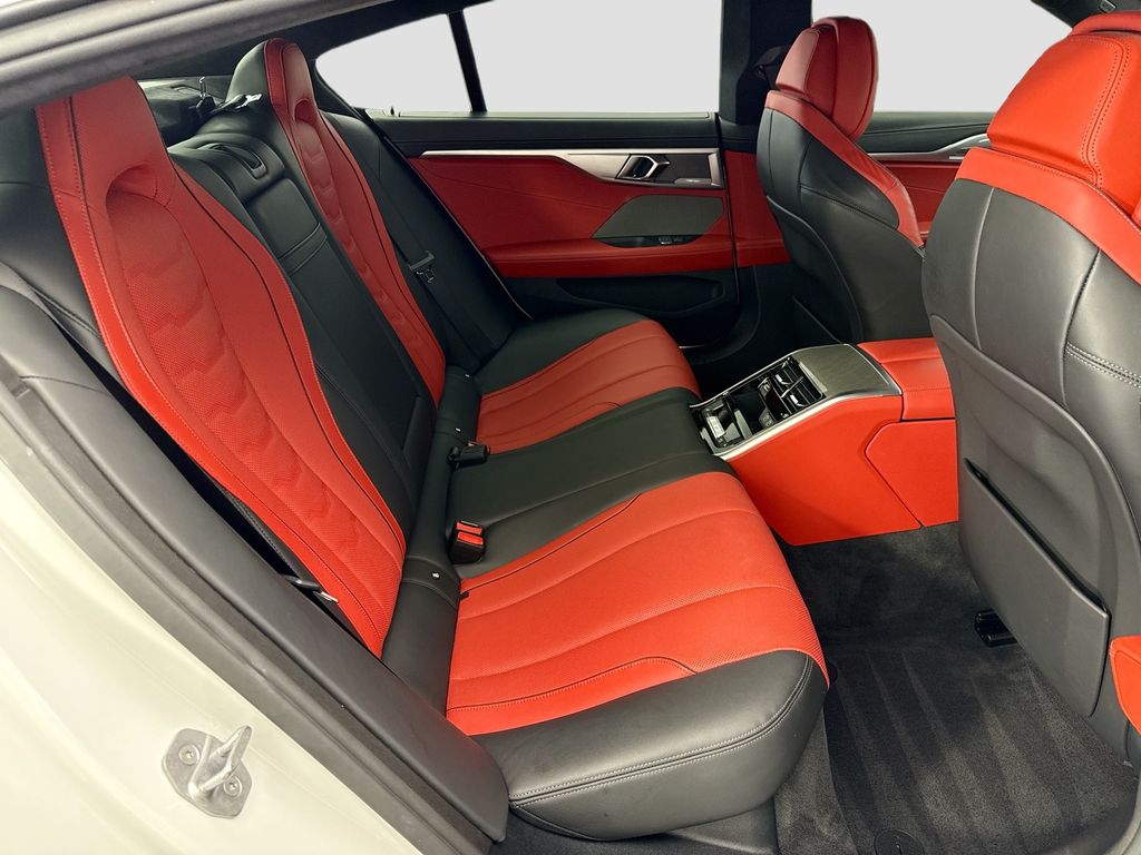 Thumbnail: 2020 BMW 8 Series - 21