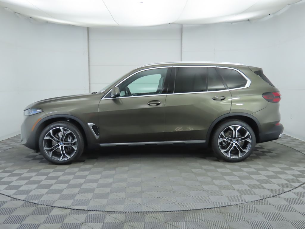 Thumbnail: 2026 BMW X5 - 8