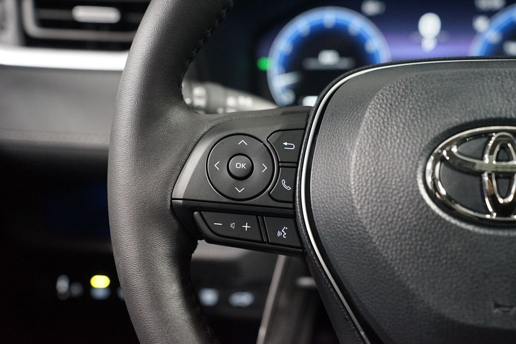 Thumbnail: 2025 Toyota RAV4 - 14