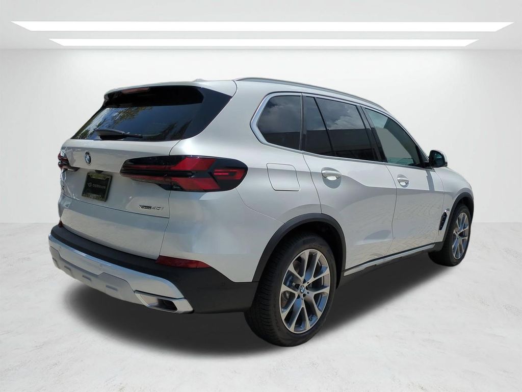 New 2026 White BMW xDrive40i image 4