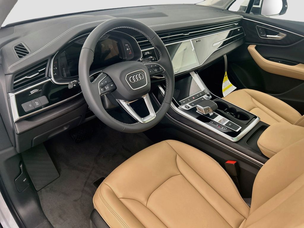 Thumbnail: 2026 Audi Q7 - 9