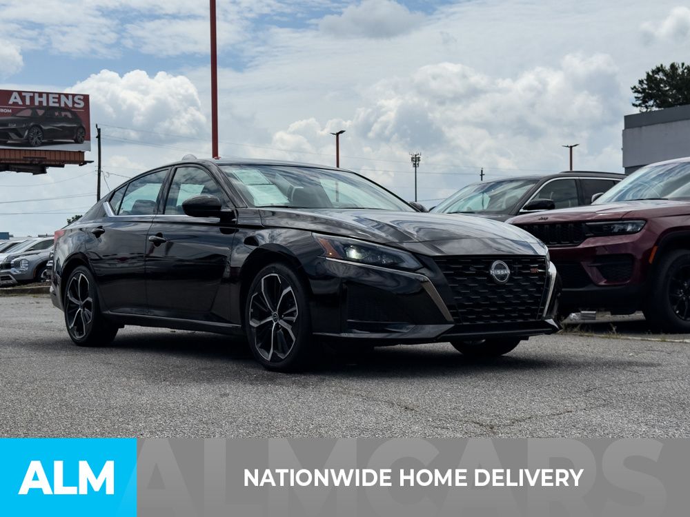 Used 2024 Black Nissan 2.5 SR image 4