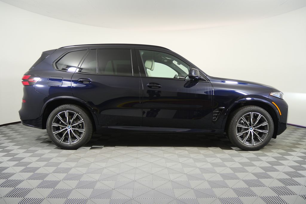 Thumbnail: 2026 BMW X5 - 2