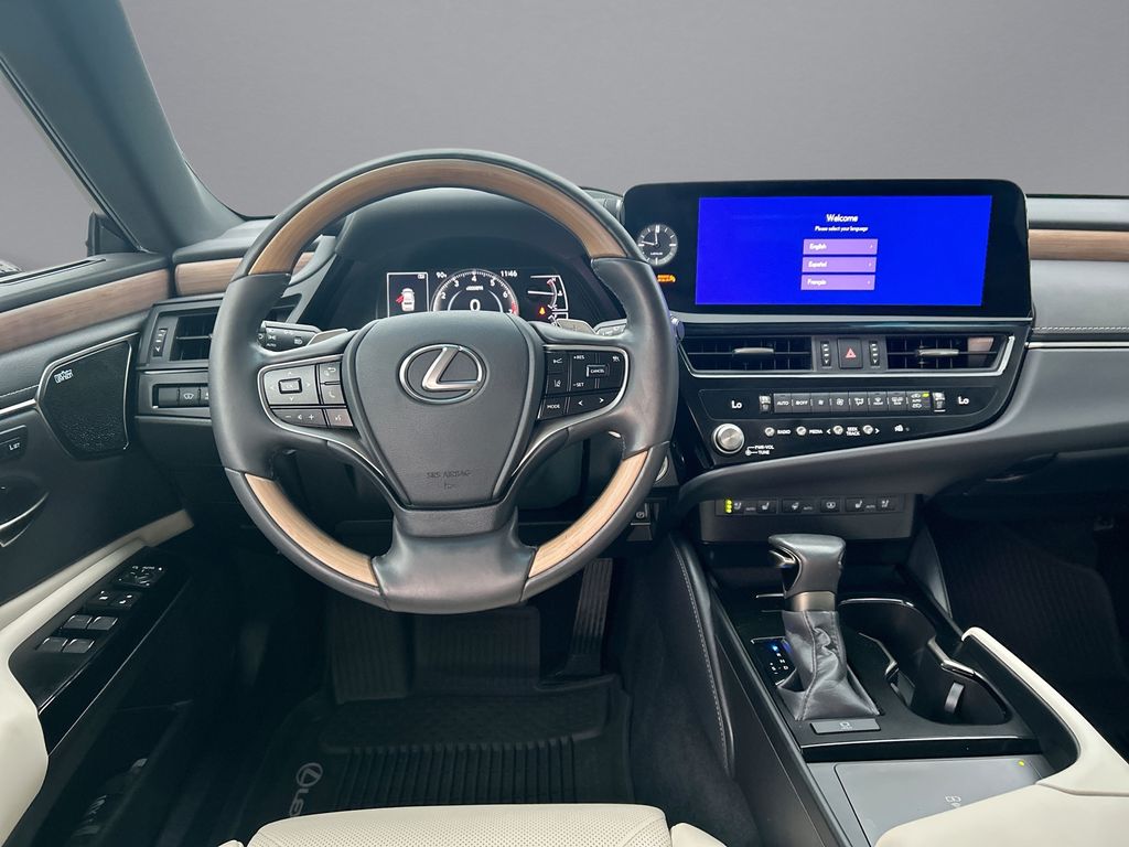 Thumbnail: 2024 Lexus ES - 21