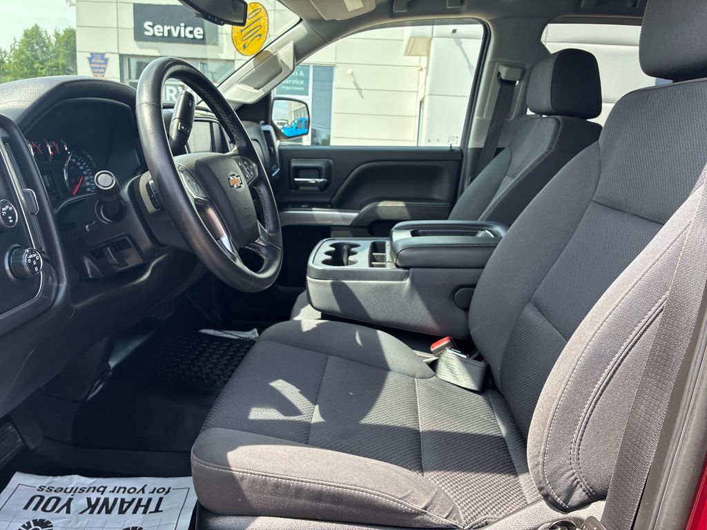 2019 Chevrolet Silverado 1500 LD LT - 9