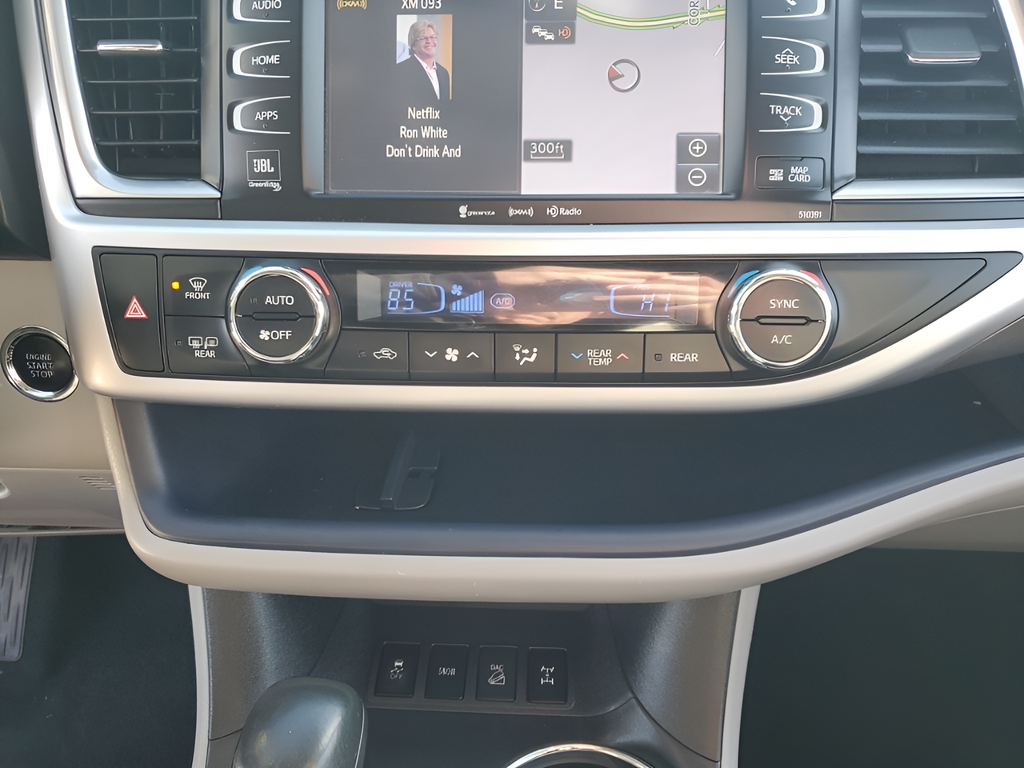 Used Car 2019 Toyota Highlander  Limited For Sale Under $30,000 In Austin, Texas