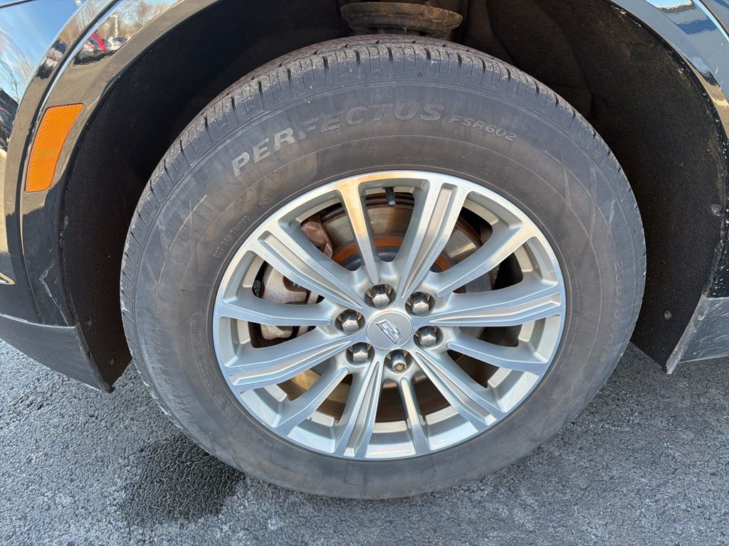 Thumbnail: 2019 Cadillac XT5 - 10