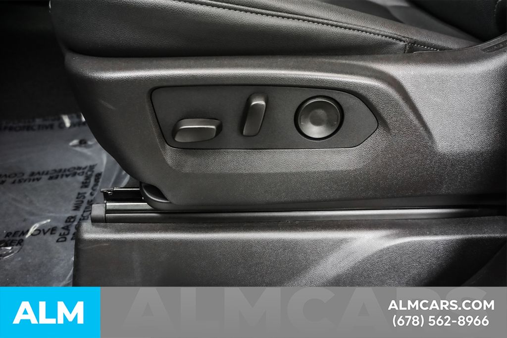 Used 2026 Silver GMC SLT image 29