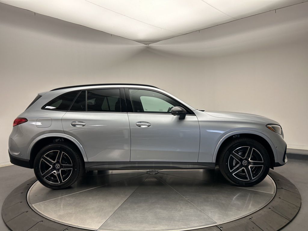 Thumbnail: 2026 Mercedes-Benz GLC - 8