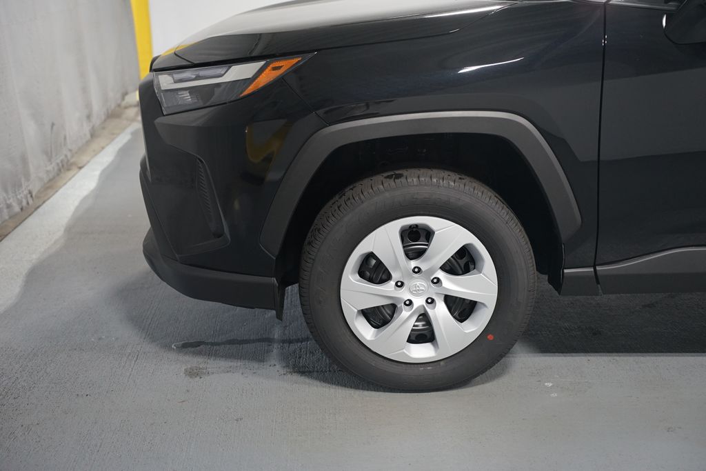 Thumbnail: 2025 Toyota RAV4 - 5