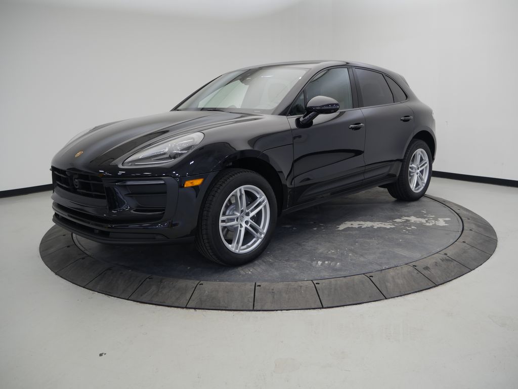 Thumbnail: 2026 Porsche Macan - 1