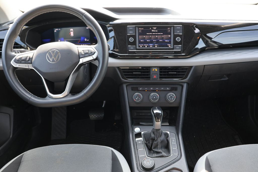 2022 Volkswagen Taos 1.5T S 21