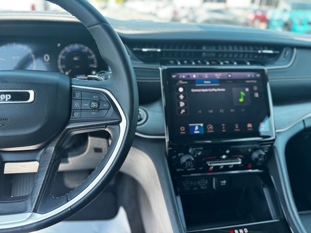 Used 2023 Jeep Grand Cherokee SUV