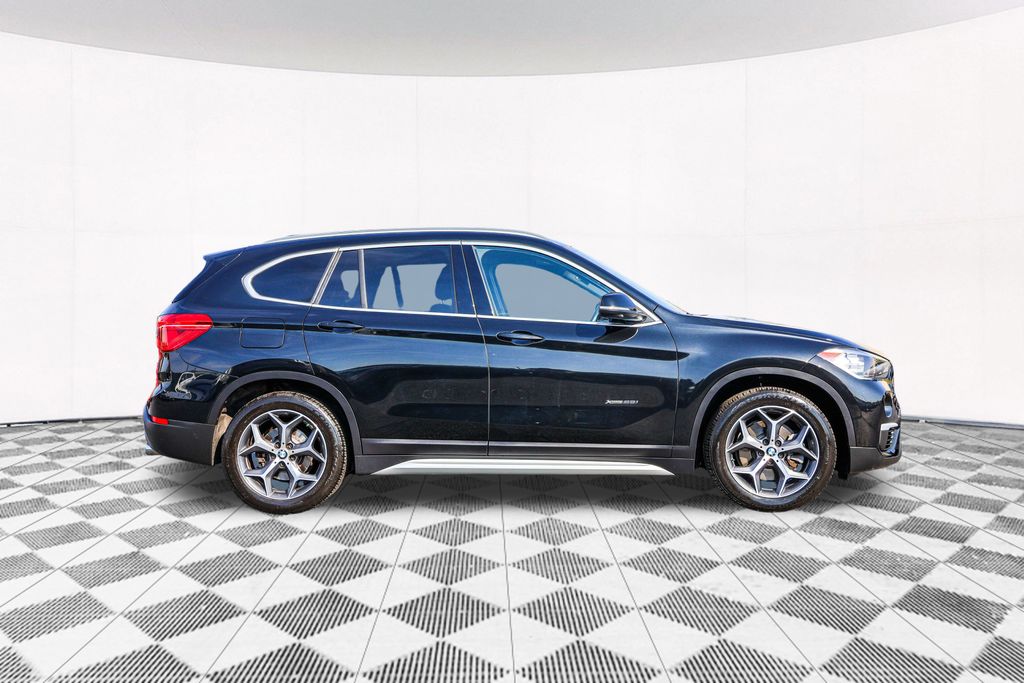 2018 BMW X1 xDrive28i 8