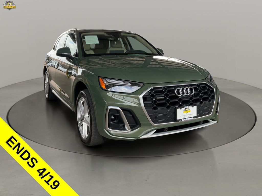 District Green Metallic 2023 Audi Q5 Hybrid Plug-in e quattro Premium Plus S Line AWD SUV / Crossover All-Wheel Drive 7-Speed Automatic